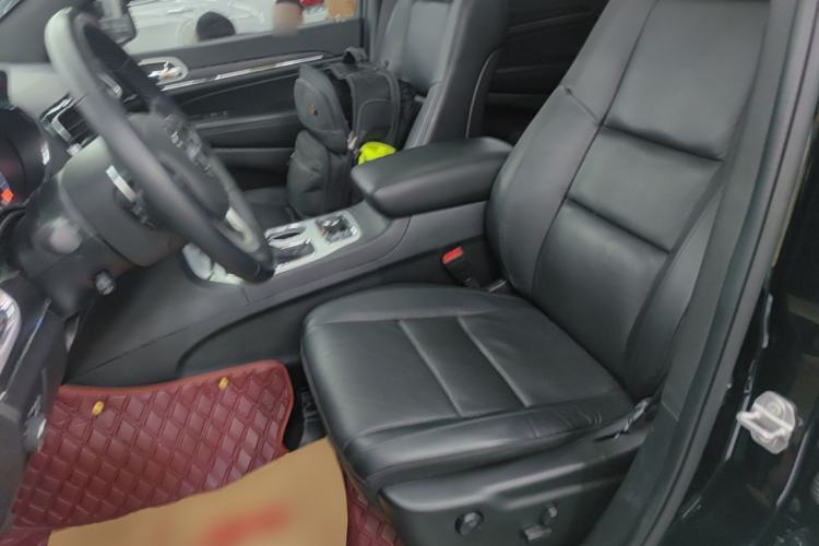 Used Jeep Grand Cherokee 2021 3.0L 80th Anniversary Edition Left Front Seat