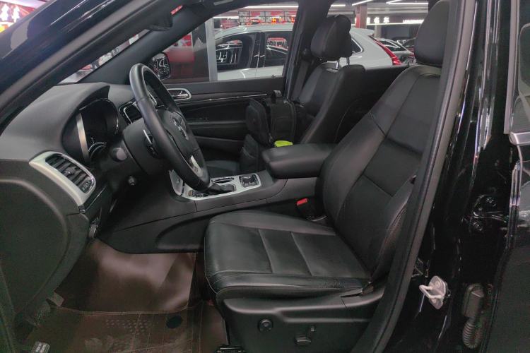 Used Jeep Grand Cherokee 2021 3.0L 80th Anniversary Edition Left Front Seat