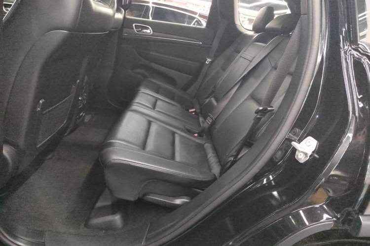 Used Jeep Grand Cherokee 2021 3.0L 80th Anniversary Edition Left Rear Seat