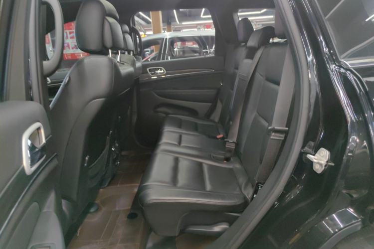 Used Jeep Grand Cherokee 2021 3.0L 80th Anniversary Edition Left Rear Seat