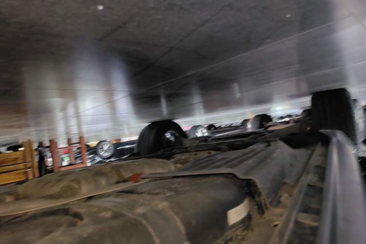 Used Jeep Grand Cherokee 2021 3.0L 80th Anniversary Edition Left Side Sill