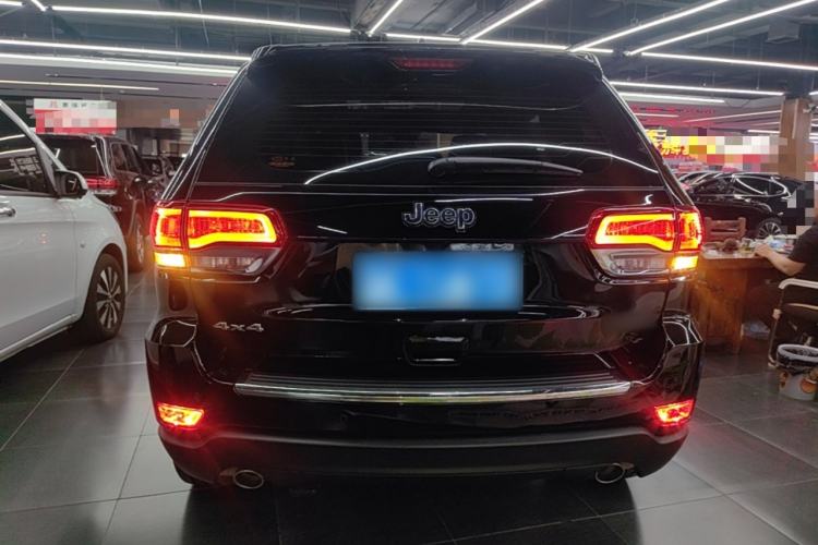 Used Jeep Grand Cherokee 2021 3.0L 80th Anniversary Edition Rear