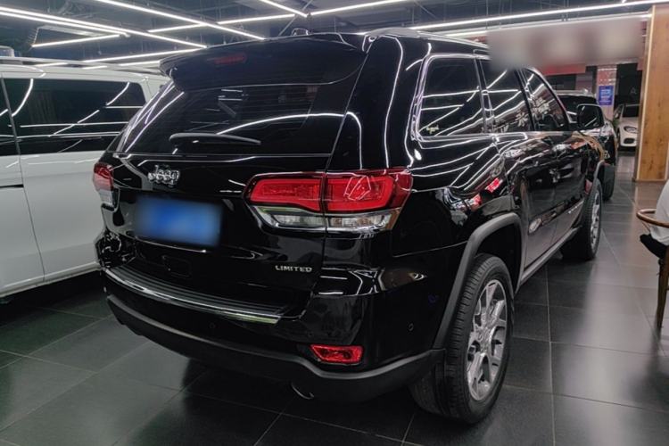 Used Jeep Grand Cherokee 2021 3.0L 80th Anniversary Edition Rear Right 45 Deg