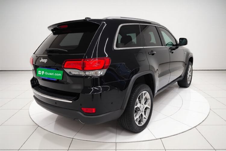 Used Jeep Grand Cherokee 2021 3.0L 80th Anniversary Edition Rear Right 45 Deg