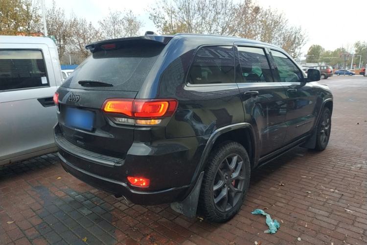 Used Jeep Grand Cherokee 2021 3.0L 80th Anniversary Edition Rear Right 45 Deg