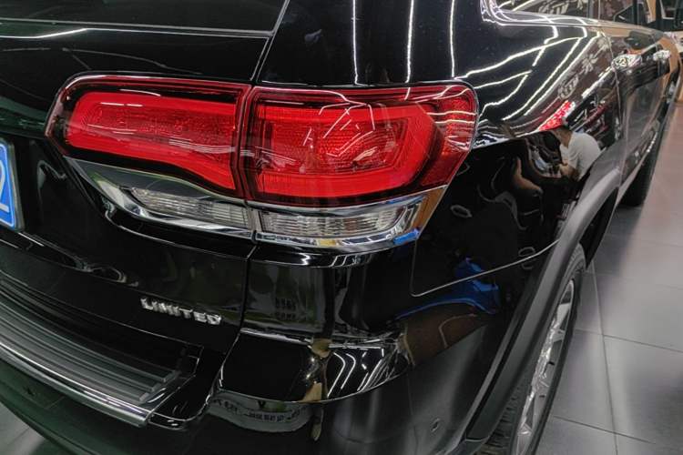 Used Jeep Grand Cherokee 2021 3.0L 80th Anniversary Edition Right Rear Taillight