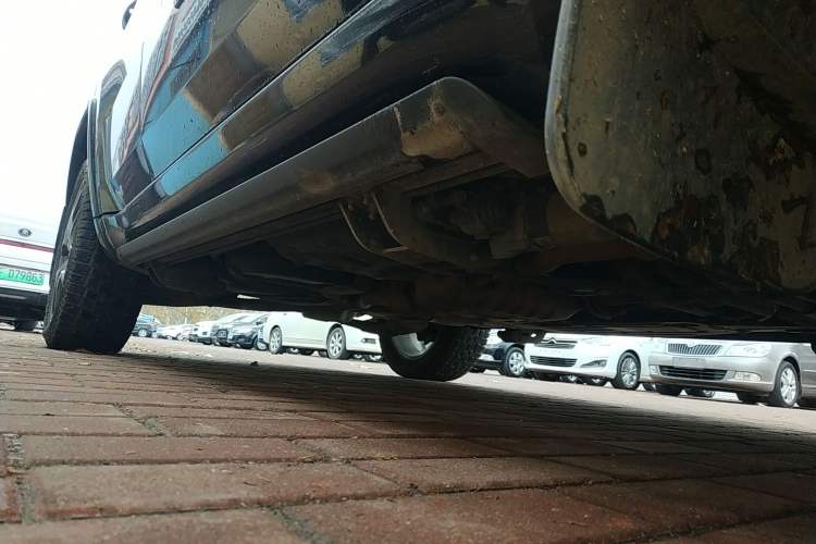 Used Jeep Grand Cherokee 2021 3.0L 80th Anniversary Edition Right Side Sill