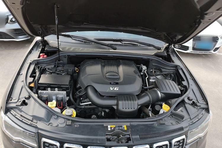 Used Jeep Grand Cherokee 2021 3.0L 80th Anniversary Edition Engine Bay
