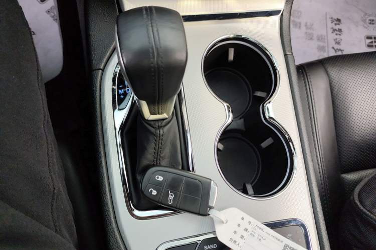 Used Jeep Grand Cherokee 2021 3.0L 80th Anniversary Edition Gear Lever