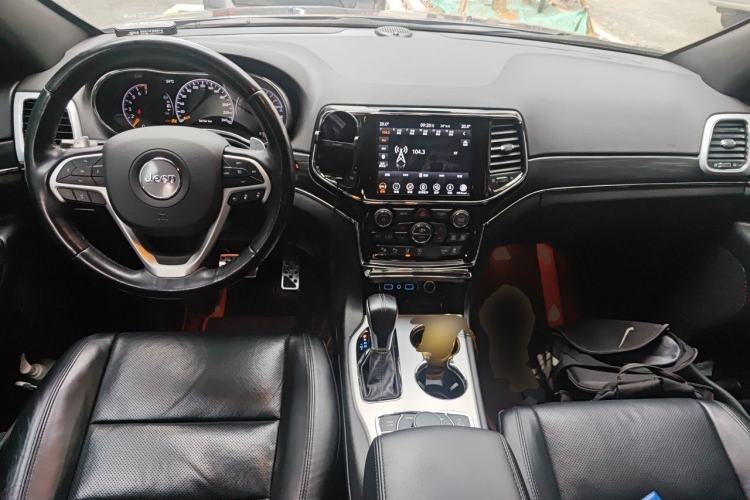 Used Jeep Grand Cherokee 2021 3.0L 80th Anniversary Edition Center Console
