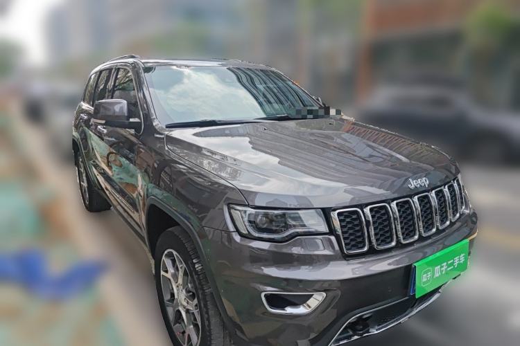 Used Jeep Grand Cherokee 2021 3.0L 80th Anniversary Edition Front Right 45 Deg