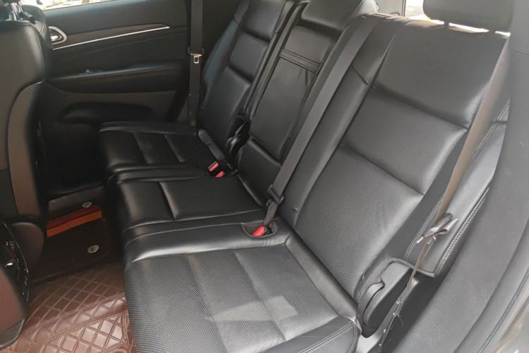 Used Jeep Grand Cherokee 2021 3.0L 80th Anniversary Edition Interior 4