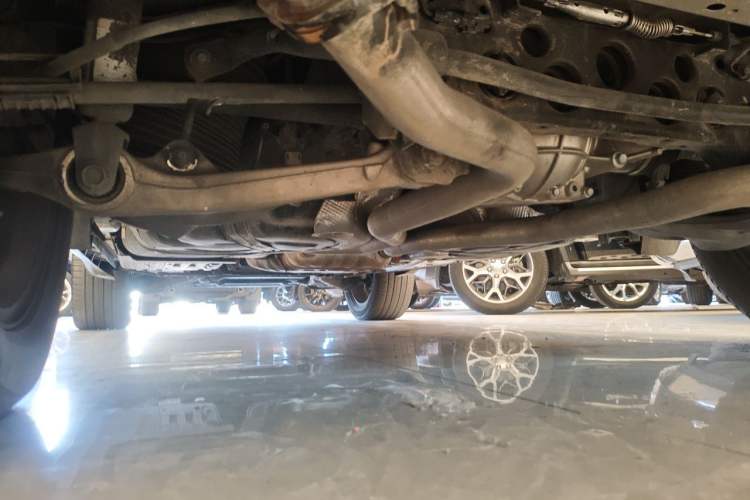 Used Jeep Grand Cherokee  Chassis Rear