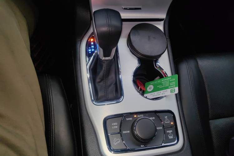 Used Jeep Grand Cherokee 2021 3.0L 80th Anniversary Edition Gear Lever