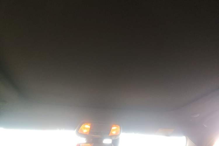 Used Jeep Grand Cherokee  Headliner