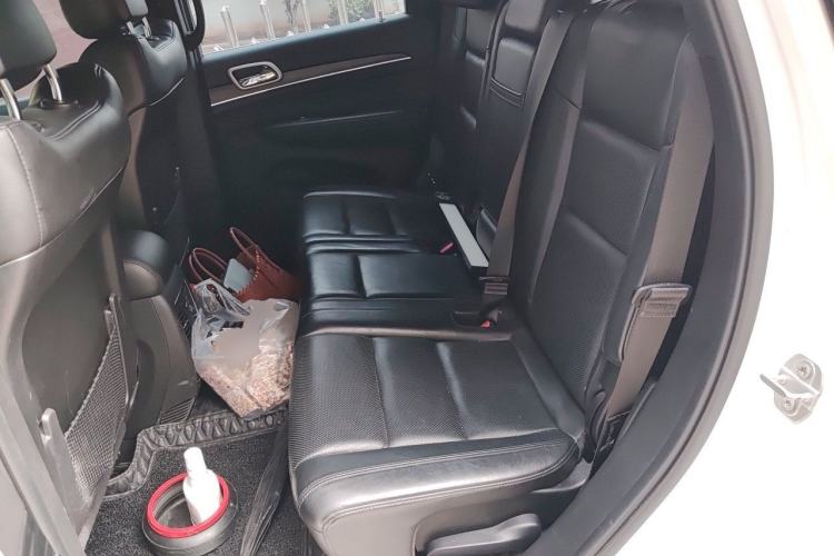 Used Jeep Grand Cherokee 2021 3.0L 80th Anniversary Edition Left Rear Seat