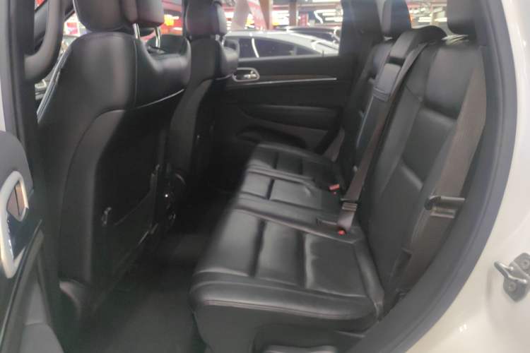 Used Jeep Grand Cherokee 2021 3.0L 80th Anniversary Edition Left Rear Seat