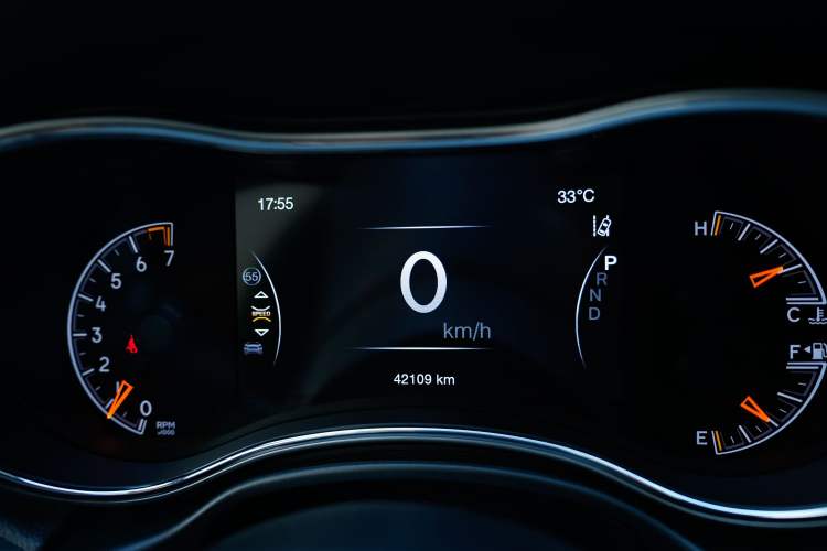 Used Jeep Grand Cherokee 2021 3.0L 80th Anniversary Edition Odometer Close Up