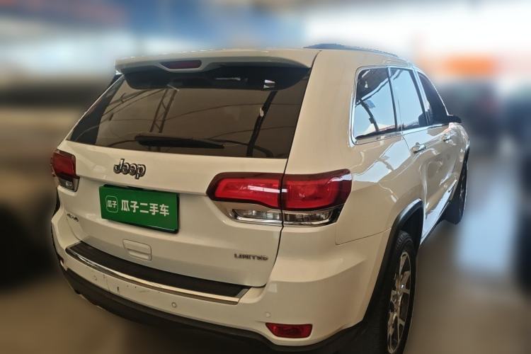 Used Jeep Grand Cherokee  Rear Right 45 Deg