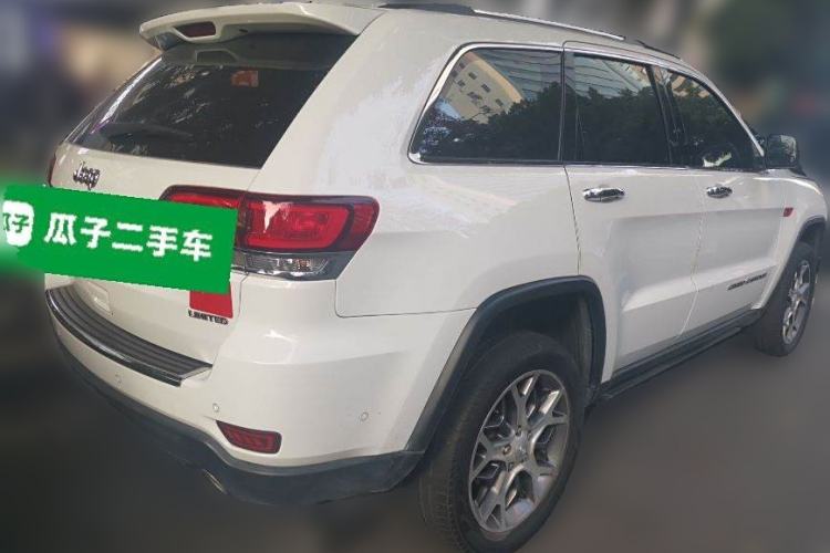 Used Jeep Grand Cherokee 2021 3.0L 80th Anniversary Edition Rear Right 45 Deg