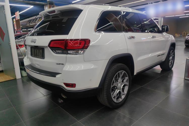 Used Jeep Grand Cherokee 2021 3.0L 80th Anniversary Edition Rear Right 45 Deg