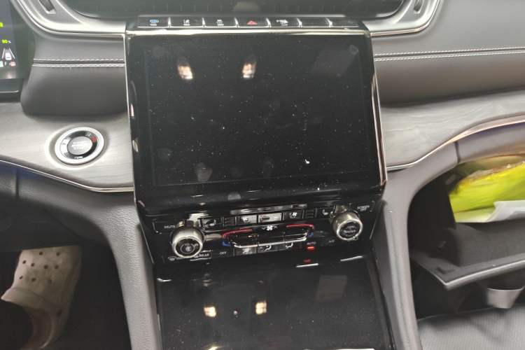 Used Jeep Grand Cherokee New Energy 2023 4xe Summit Edition Audio And AC Panel