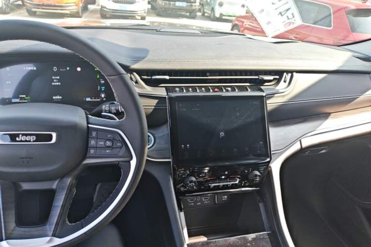 Used Jeep Grand Cherokee New Energy 2023 4xe Summit Edition Center Console