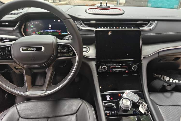 Used Jeep Grand Cherokee New Energy 2023 4xe Summit Edition Center Console