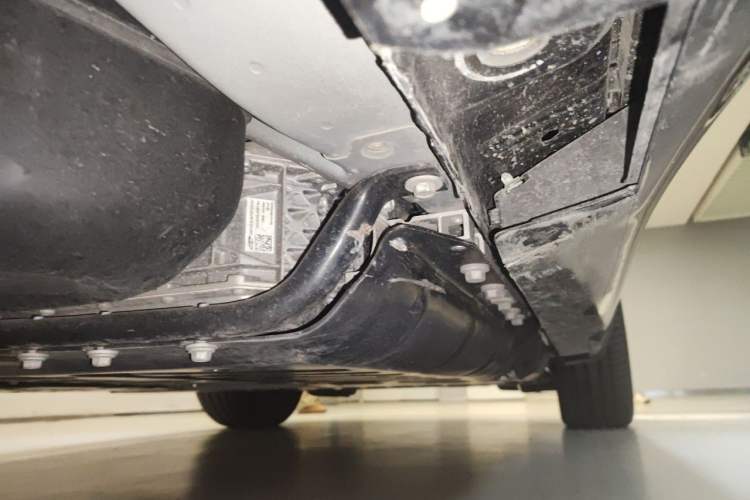 Used Jeep Grand Cherokee New Energy 2023 4xe Summit Edition Chassis Rear Right
