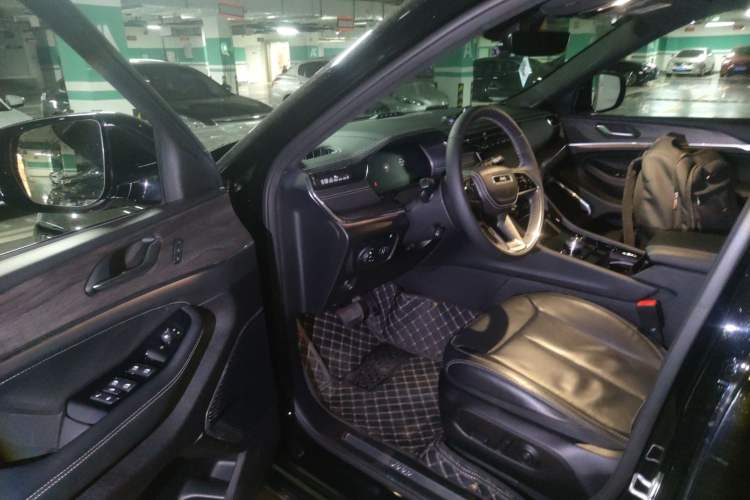 Used Jeep Grand Cherokee New Energy 2023 4xe Summit Edition Driver Seat