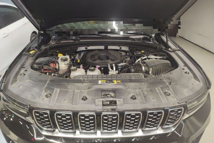Used Jeep Grand Cherokee New Energy 2023 4xe Summit Edition Engine Bay