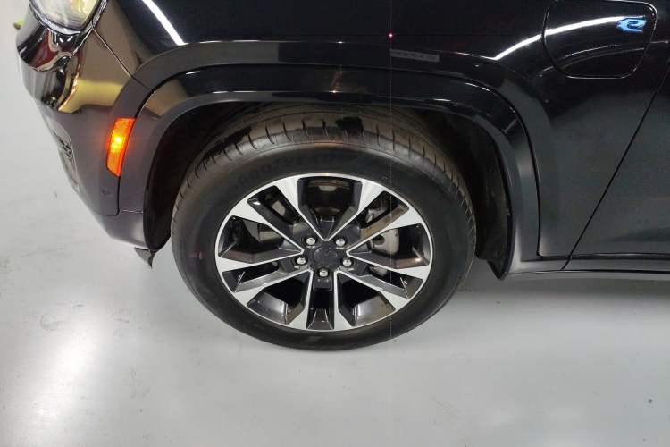 Used Jeep Grand Cherokee New Energy 2023 4xe Summit Edition Exterior 4
