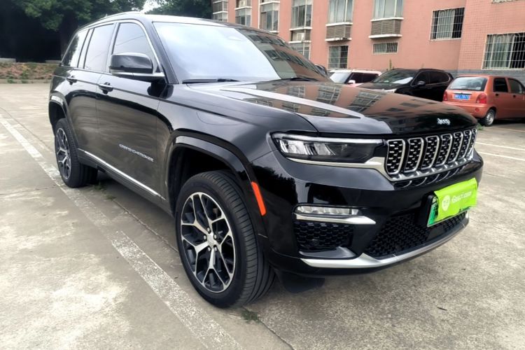 Used Jeep Grand Cherokee New Energy 2023 4xe Summit Edition Front Right 45 Deg