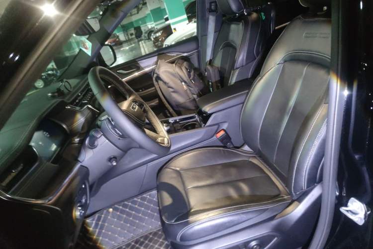 Used Jeep Grand Cherokee New Energy 2023 4xe Summit Edition Left Front Seat