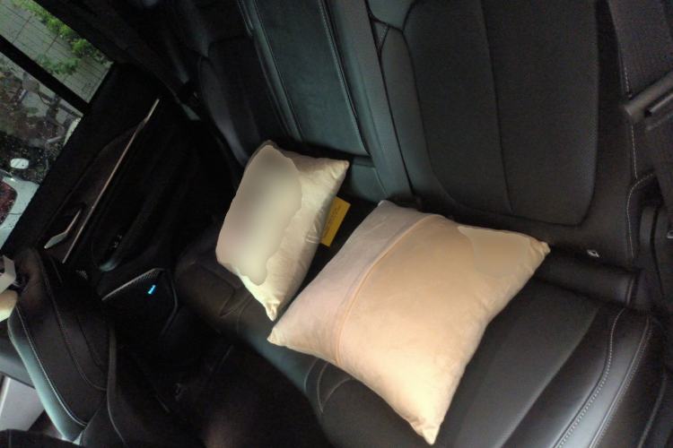 Used Jeep Grand Cherokee New Energy 2023 4xe Summit Edition Left Rear Seat