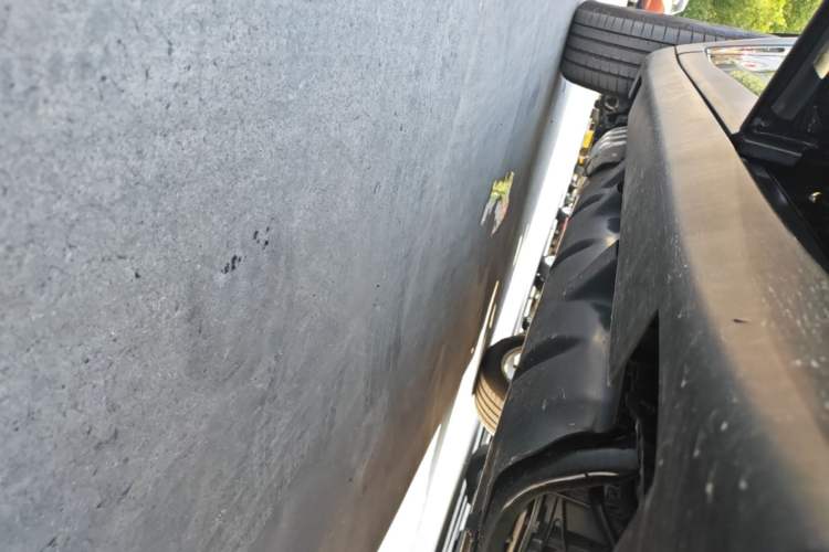 Used Jeep Grand Cherokee New Energy 2023 4xe Summit Edition Left Side Sill