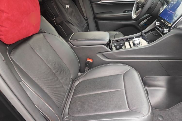 Used Jeep Grand Cherokee New Energy 2023 4xe Summit Edition Right Front Seat