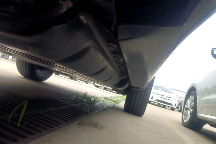 Used Jeep Grand Cherokee New Energy 2023 4xe Summit Edition Right Side Sill