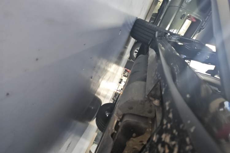 Used Jeep Grand Cherokee New Energy 2023 4xe Summit Edition Right Side Sill