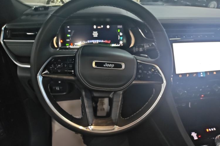 Used Jeep Grand Cherokee New Energy 2023 4xe Summit Edition Steering Wheel