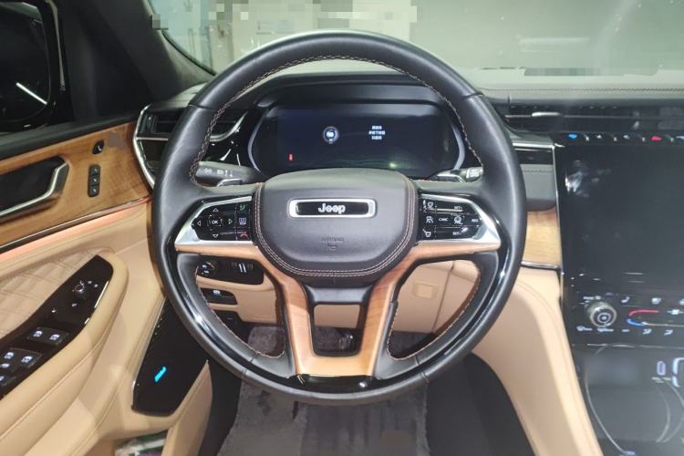 Used Jeep Grand Cherokee New Energy 2023 4xe Summit Edition Steering Wheel