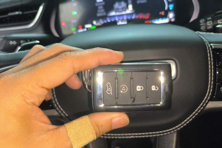 Used Jeep Grand Cherokee New Energy 2023 4xe Summit Edition Vehicle Key