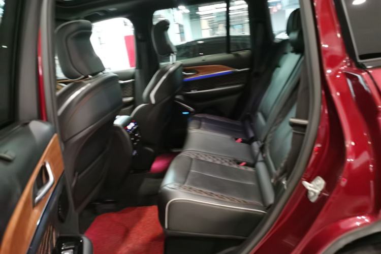 Used Jeep Grand Cherokee New Energy 2023 4xe Summit Edition Left Rear Seat
