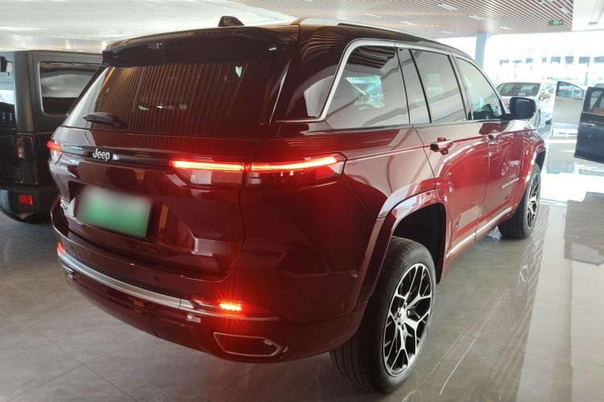 Used Jeep Grand Cherokee New Energy 2023 4xe Summit Edition Rear Right 45 Deg