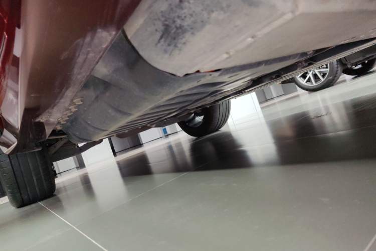 Used Jeep Grand Cherokee New Energy 2023 4xe Summit Edition Right Side Sill