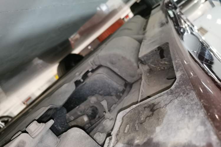 Used Jeep Grand Cherokee New Energy 2023 4xe Summit Edition Right Side Sill