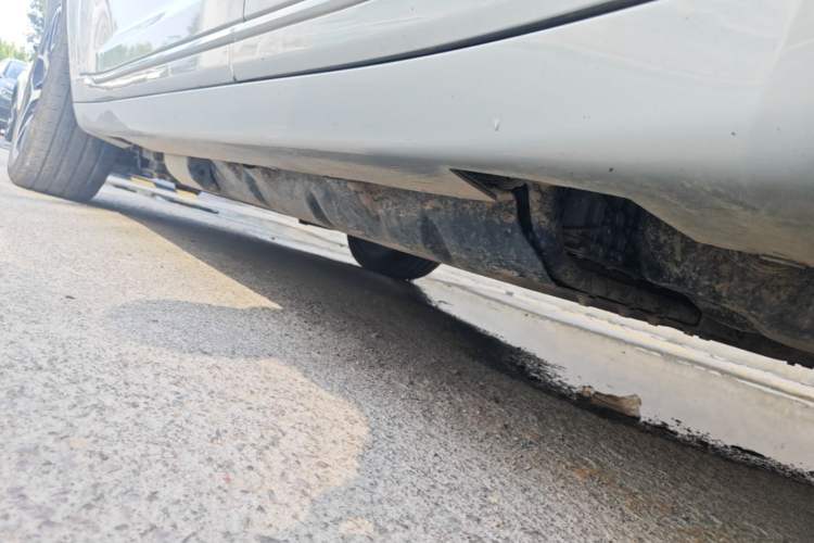Used Jeep Grand Cherokee New Energy 2023 4xe Summit Edition Left Side Sill