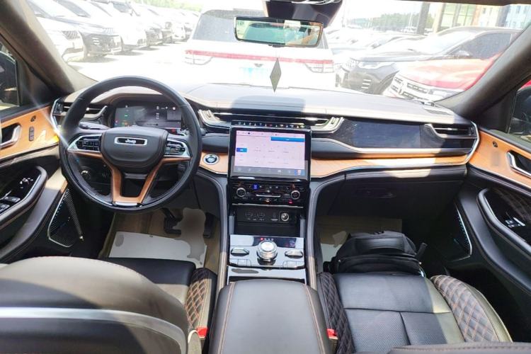 Used Jeep Grand Cherokee New Energy 2023 4xe Summit Edition Center Console