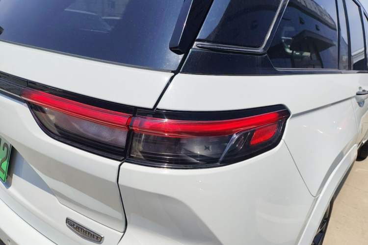 Used Jeep Grand Cherokee New Energy 2023 4xe Summit Edition Right Rear Taillight