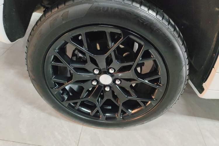 Used Jeep Grand Cherokee New Energy 2023 4xe Summit Edition Right Rear Wheel Hub
